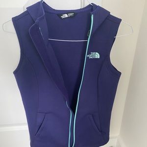 The North Face women’s zip up vest